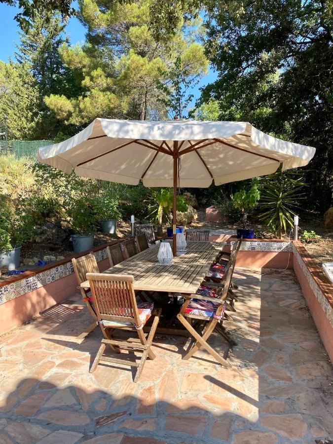 La Vie Est Belle En Provence Bed and Breakfast Tourves Εξωτερικό φωτογραφία