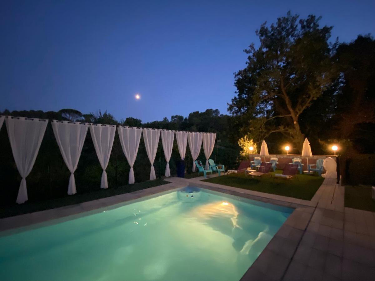 La Vie Est Belle En Provence Bed and Breakfast Tourves Εξωτερικό φωτογραφία