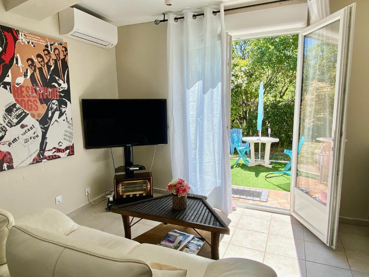 La Vie Est Belle En Provence Bed and Breakfast Tourves Εξωτερικό φωτογραφία